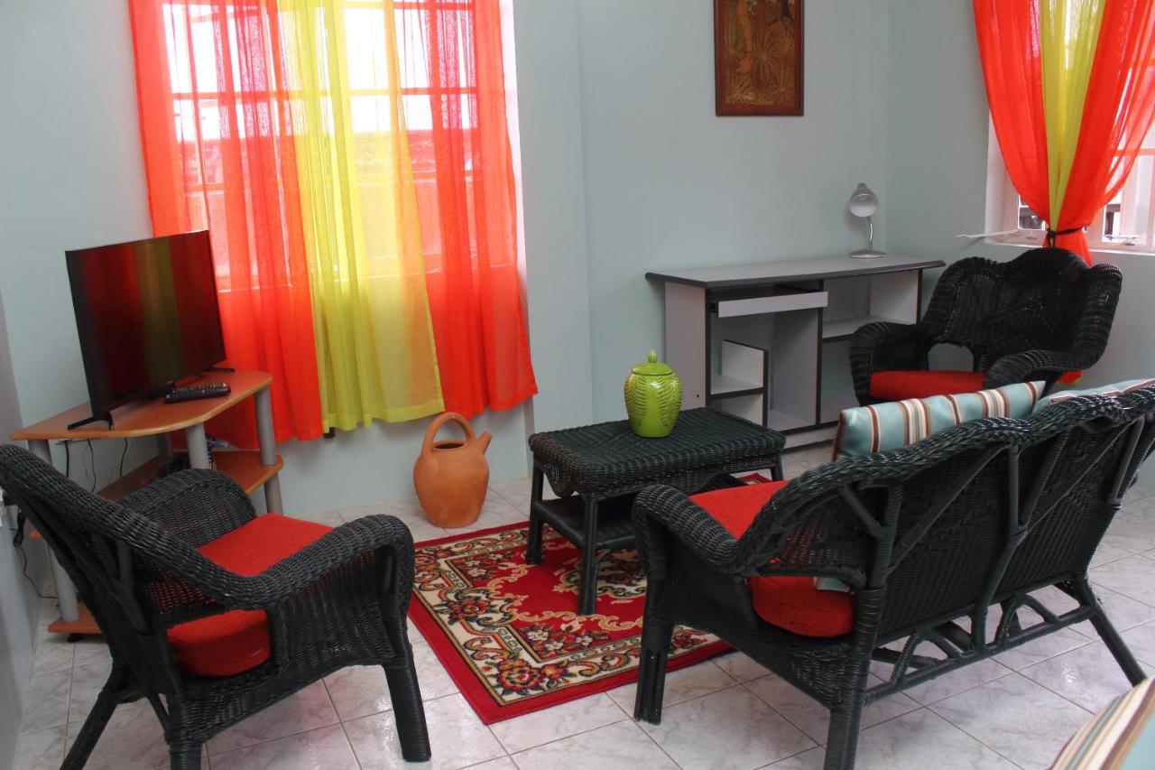The Answin Apartment Roseau Esterno foto